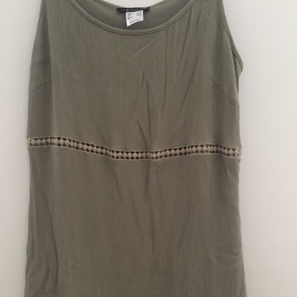 ⚫️SOLD!⚫️Venus dress - Picture 3 of 6